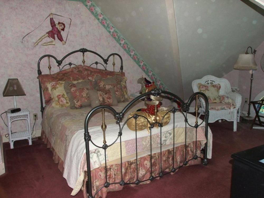 샌안드레아스 로빈스 네스트 베드 앤 브렉퍼스트 B&B 객실 사진