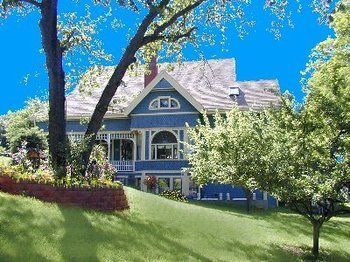 샌안드레아스 로빈스 네스트 베드 앤 브렉퍼스트 B&B 외부 사진